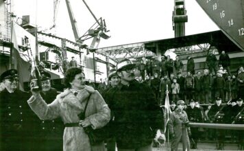 Chrzest i wodowanie ORP Iskra chrzest-i-wodowanie-orp-iskra